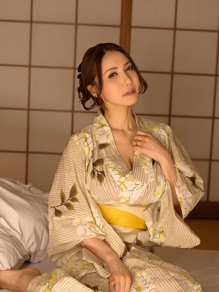 滝川恵理さんの公式パッケージ画像